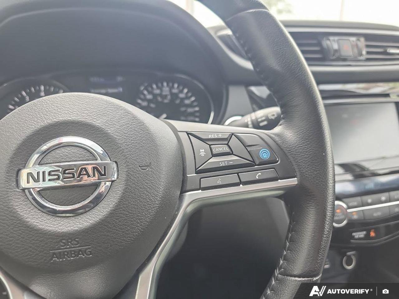 2023 Nissan Qashqai SV AWD | Apple CarPlay | Heated Seats | Alloy Rims | Photo