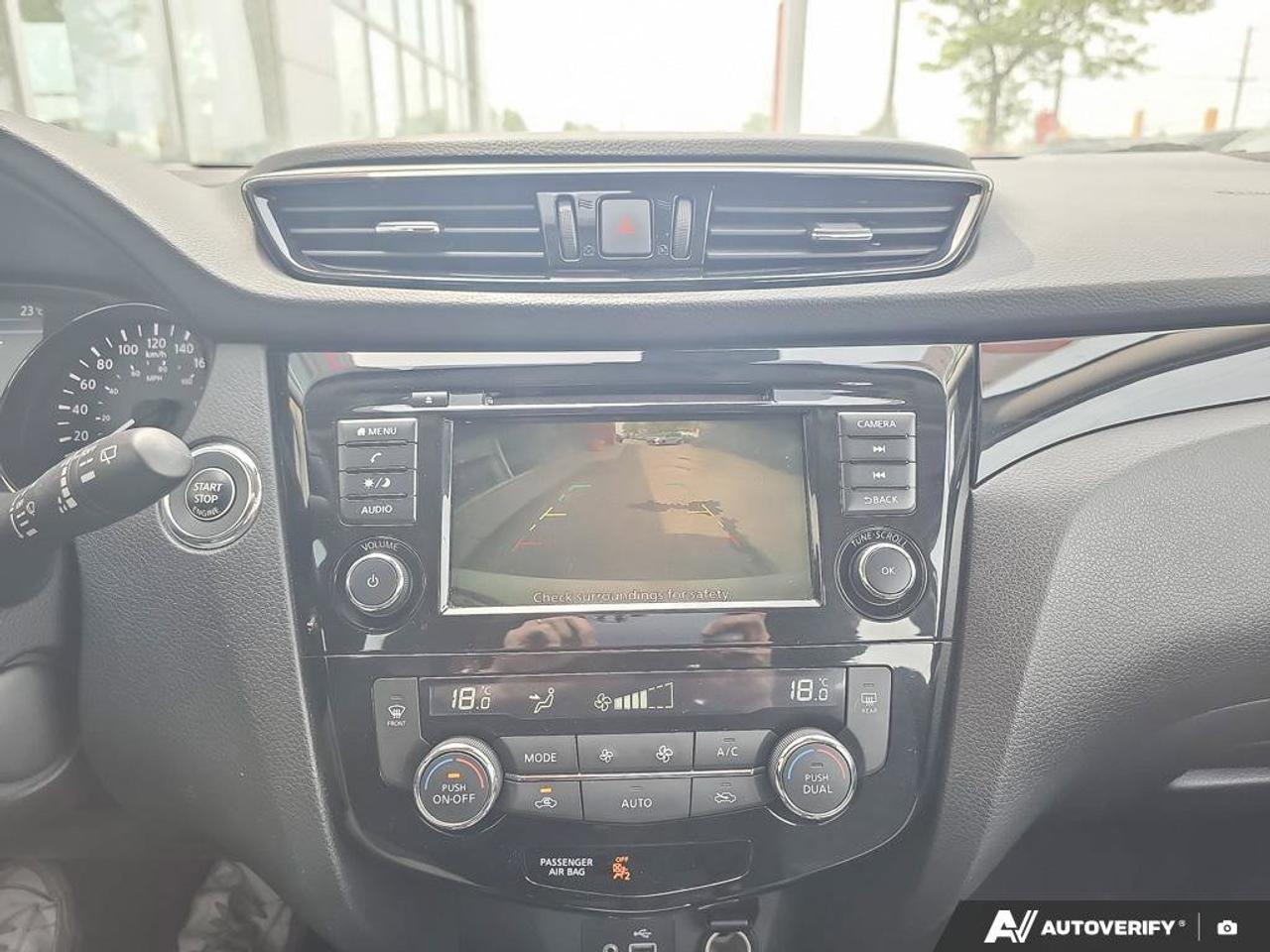 2023 Nissan Qashqai SV AWD | Apple CarPlay | Heated Seats | Alloy Rims | Photo