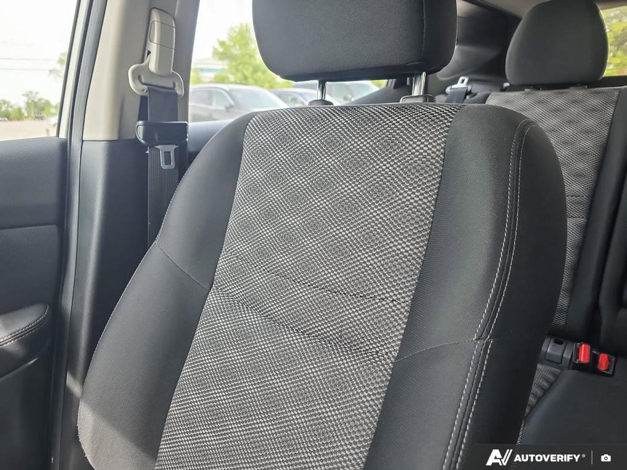 2023 Nissan Qashqai SV AWD | Apple CarPlay | Heated Seats | Alloy Rims | Photo