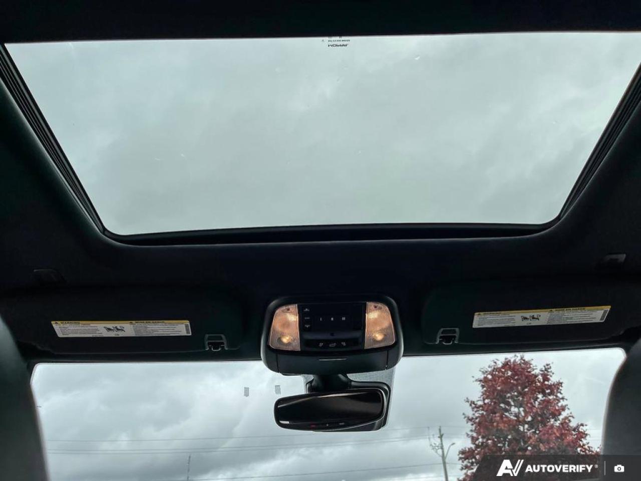 2023 Dodge Durango R/T | Hemi V8 | Leather | Nav | Sunroof | Previous Rental | Photo