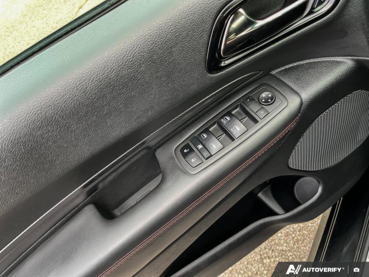 2023 Dodge Durango R/T | Hemi V8 | Leather | Nav | Sunroof | Previous Rental | Photo