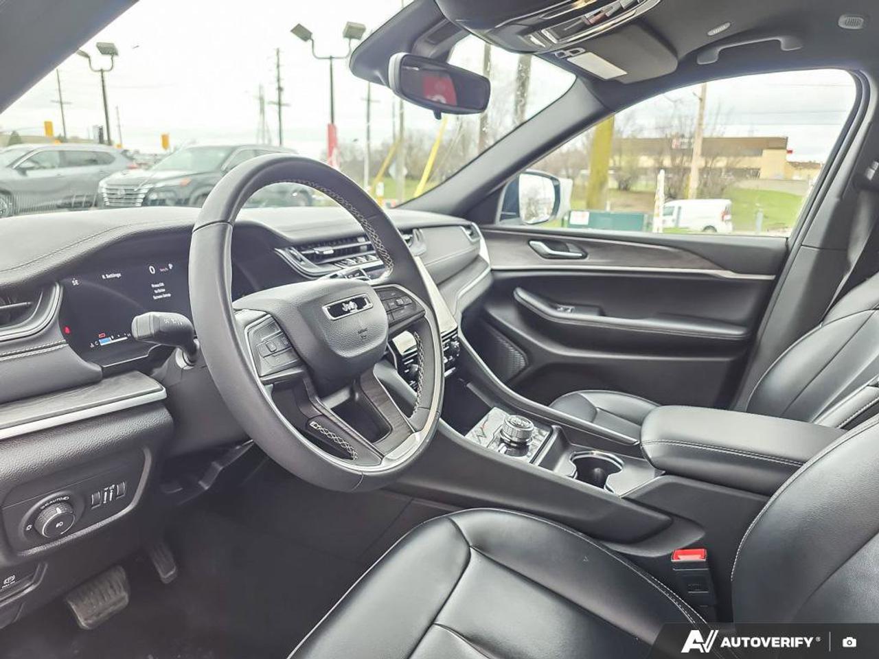 2024 Jeep Grand Cherokee L Limited | Android Auto | Apple Car Play | Leather | Photo