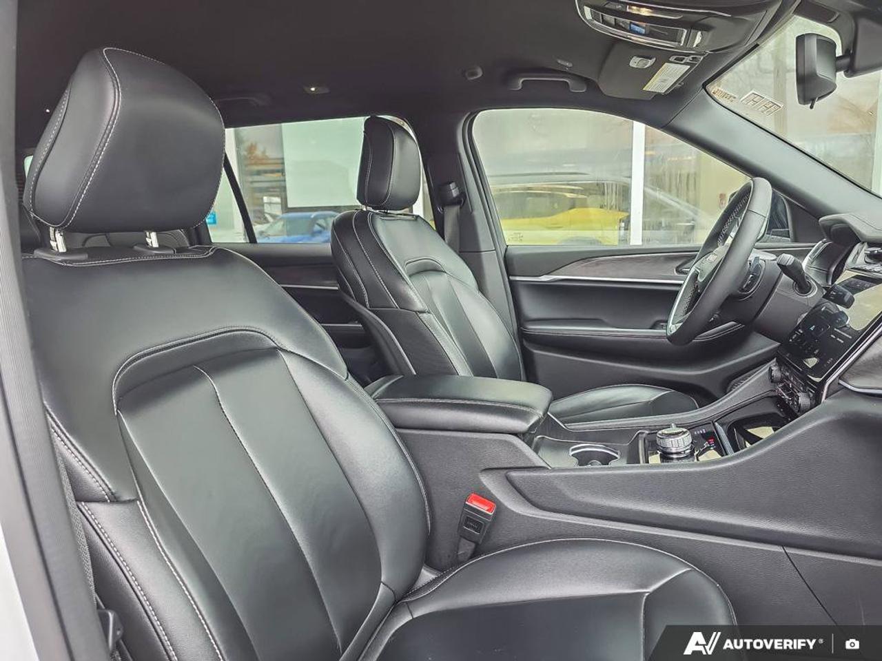 2024 Jeep Grand Cherokee L Limited | Android Auto | Apple Car Play | Leather | Photo