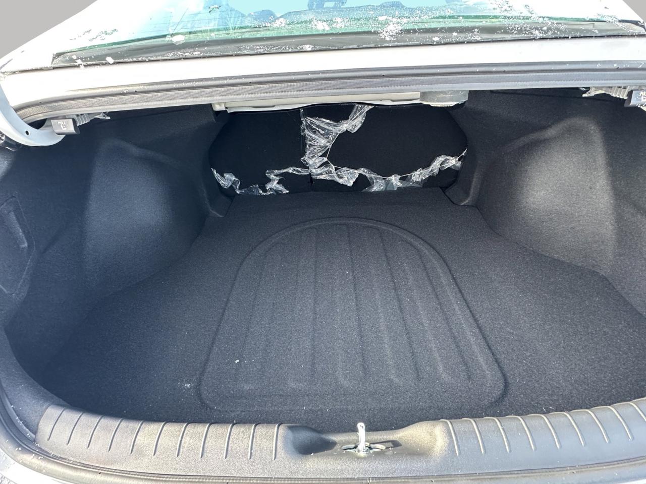 2026 Hyundai Elantra Hybrid Luxury Photo