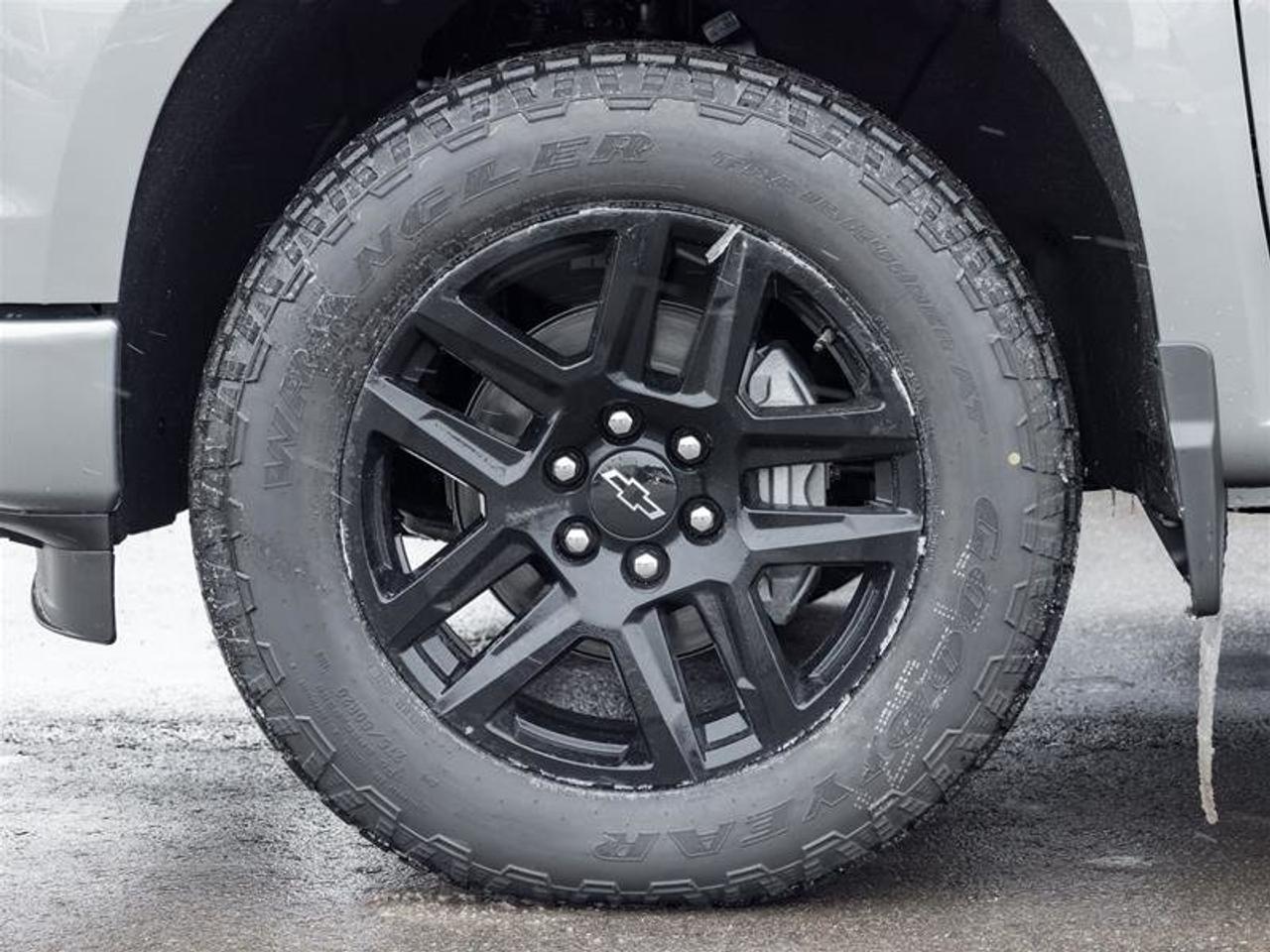 2026 Chevrolet Silverado 1500 RST Photo3