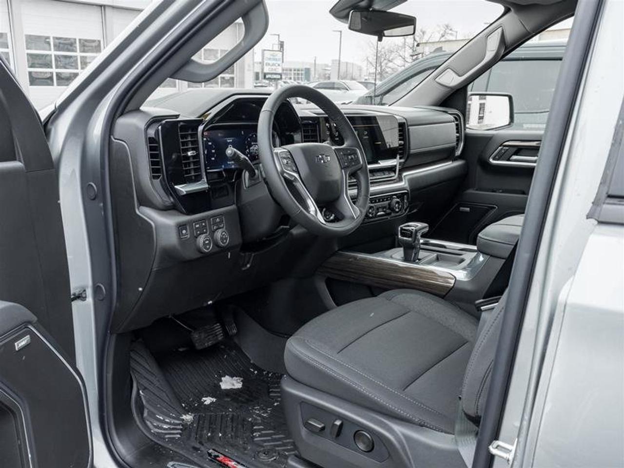 2026 Chevrolet Silverado 1500 RST Photo
