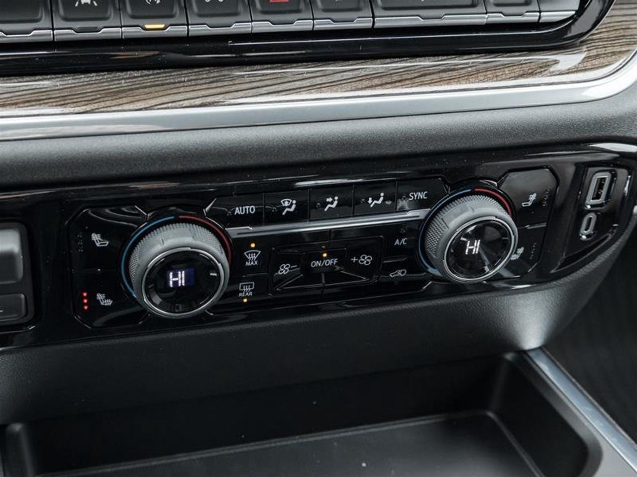 2026 Chevrolet Silverado 1500 RST Photo