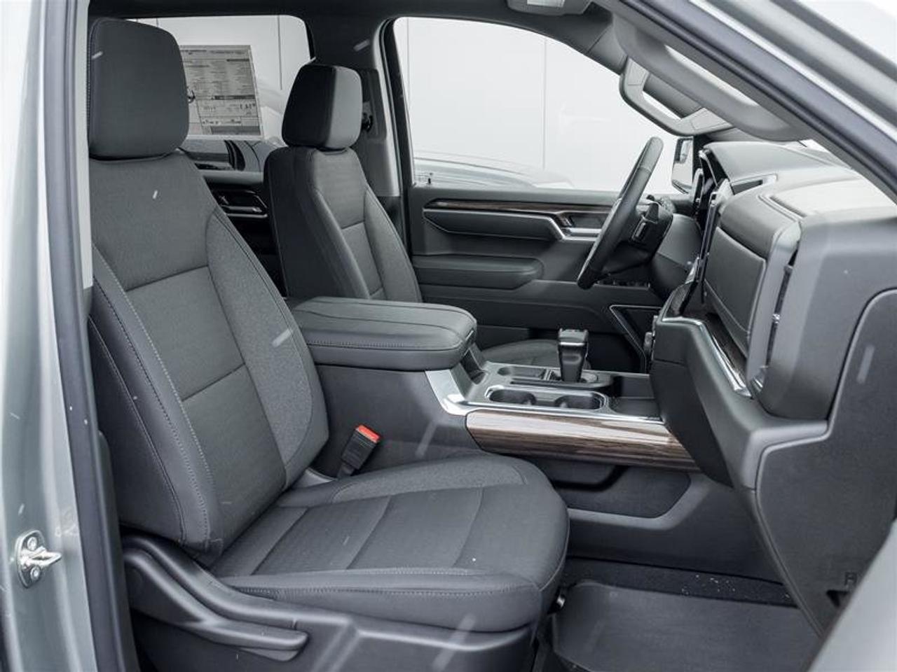 2026 Chevrolet Silverado 1500 RST Photo