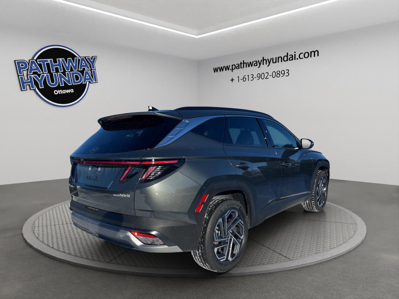 2026 Hyundai Tucson Hybrid Ultimate Photo3