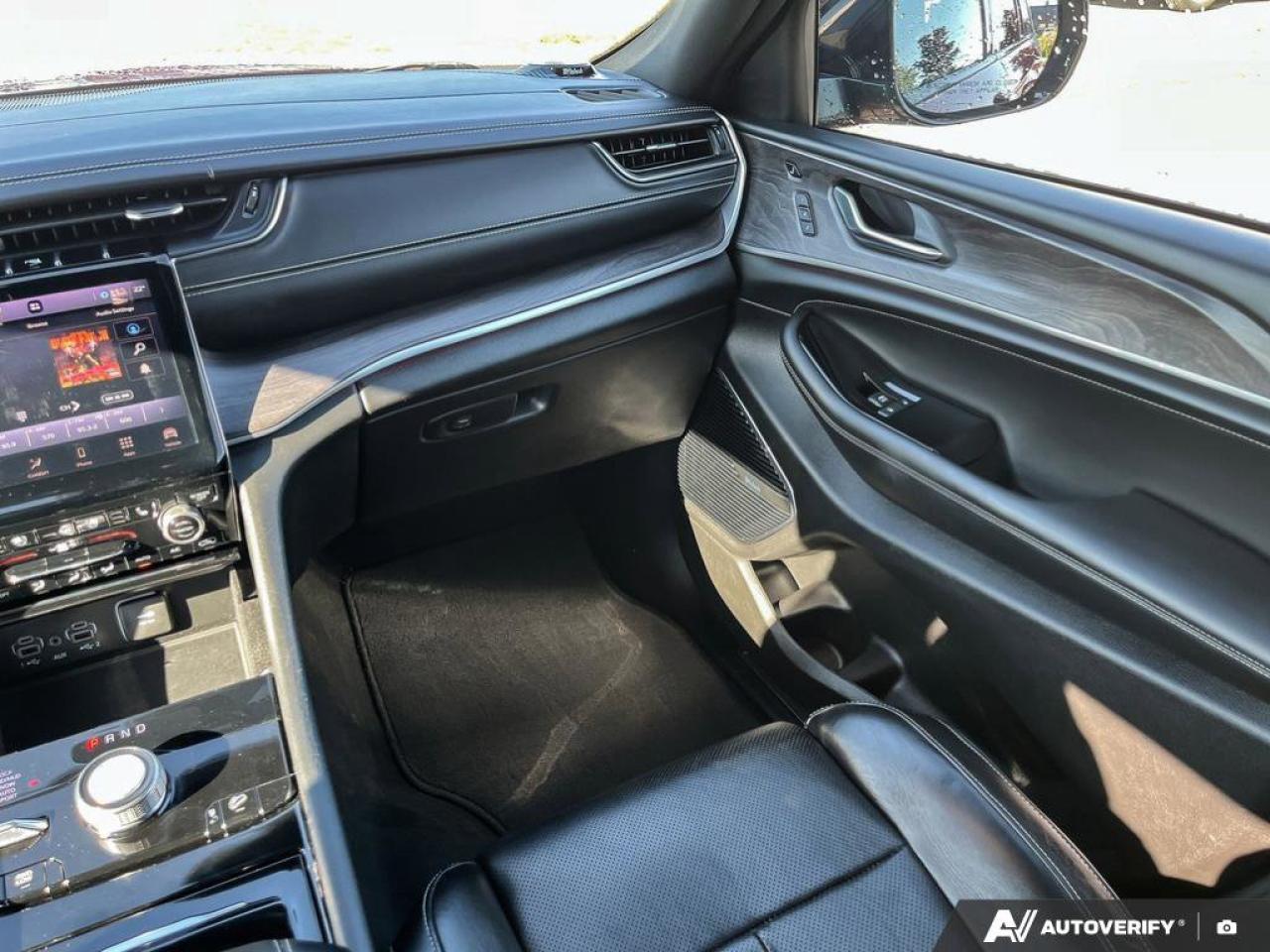 2021 Jeep Grand Cherokee L Overland | Luxury Pkg. | Trailer Tow Pkg. | Loaded | Photo