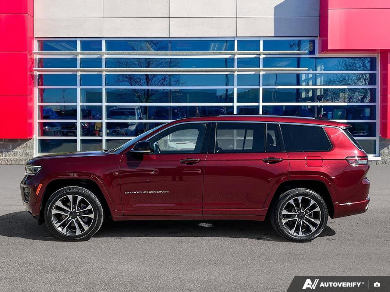 2021 Jeep Grand Cherokee L Overland | Navigation | Pano Roof | Luxury Pkg. | Trailer Tow Pkg. | Photo