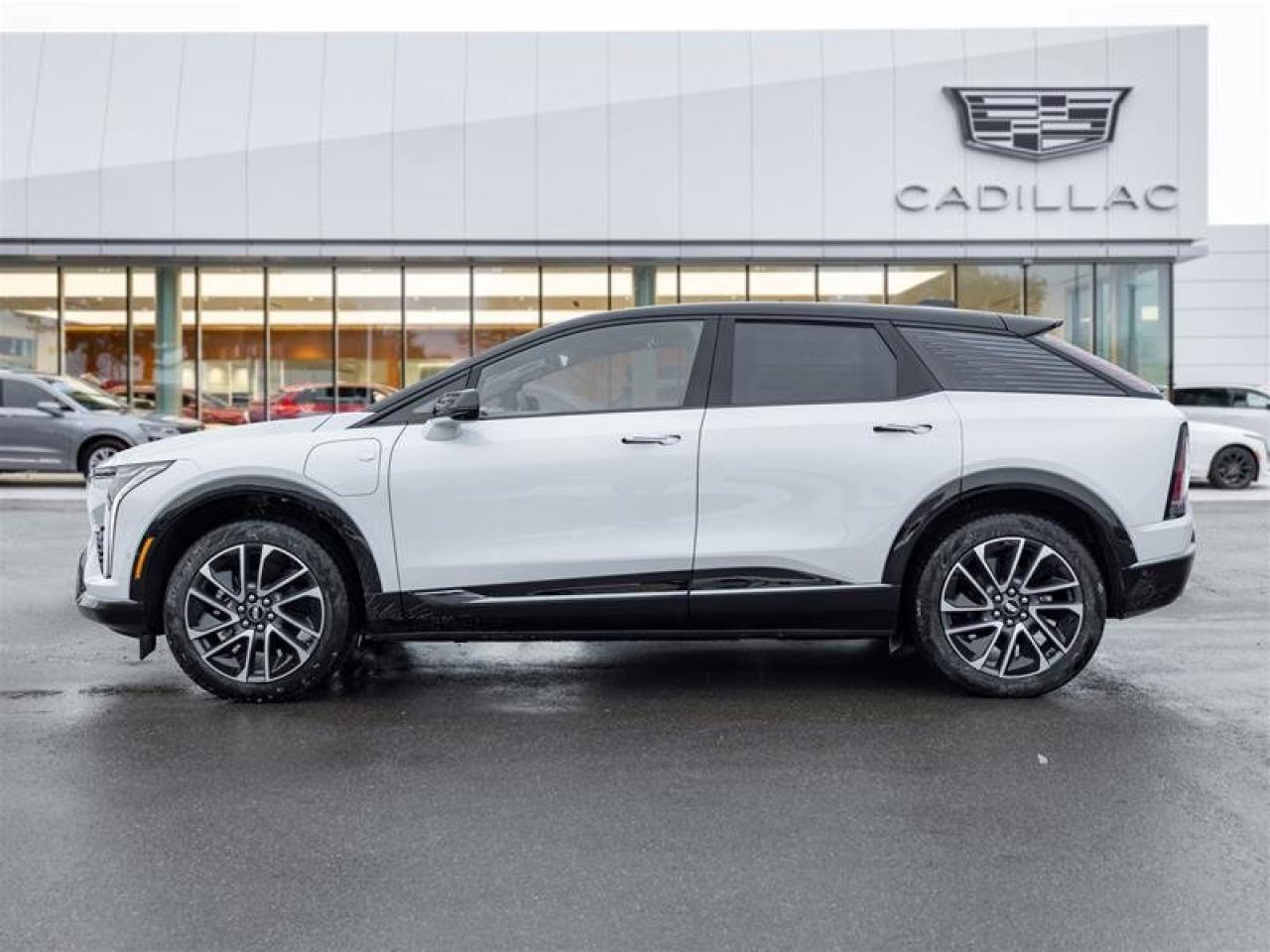 2026 Cadillac OPTIQ Sport Photo2