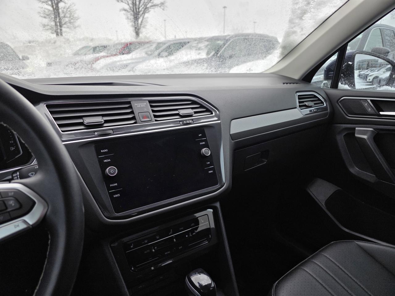 2023 Volkswagen Tiguan Comfortline | AWD | Apple Car Play | Android Auto | Heated Seats | Photo