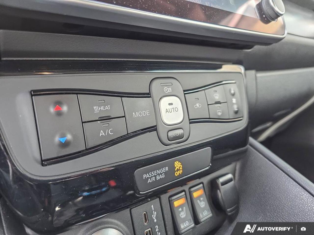 2020 Nissan Leaf SV | 360 View Camera | Navigation | Heated Seats | Photo