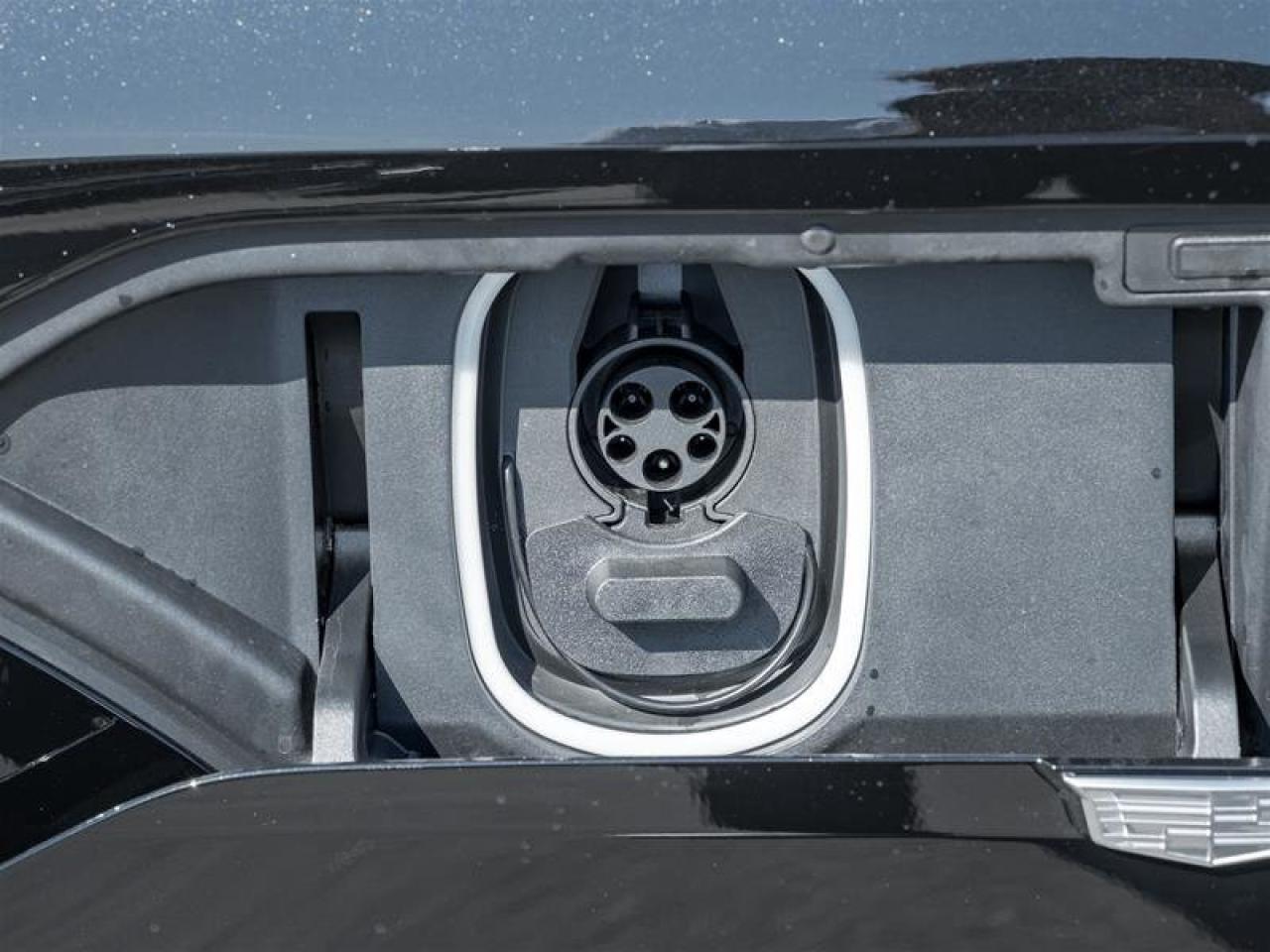 2026 Cadillac LYRIQ Signature Luxury Photo4