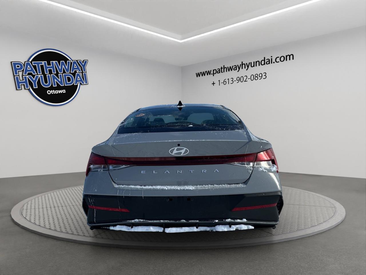 2026 Hyundai Elantra Essential Photo4