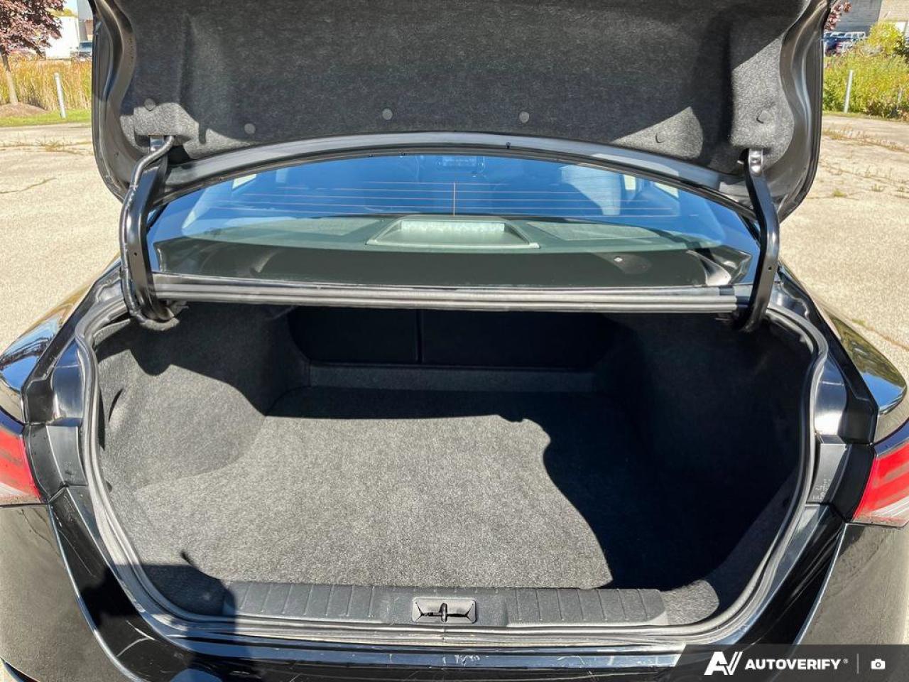 2024 Nissan Sentra SV | Apple Carplay | Heated Seats | Safety Tech | Photo