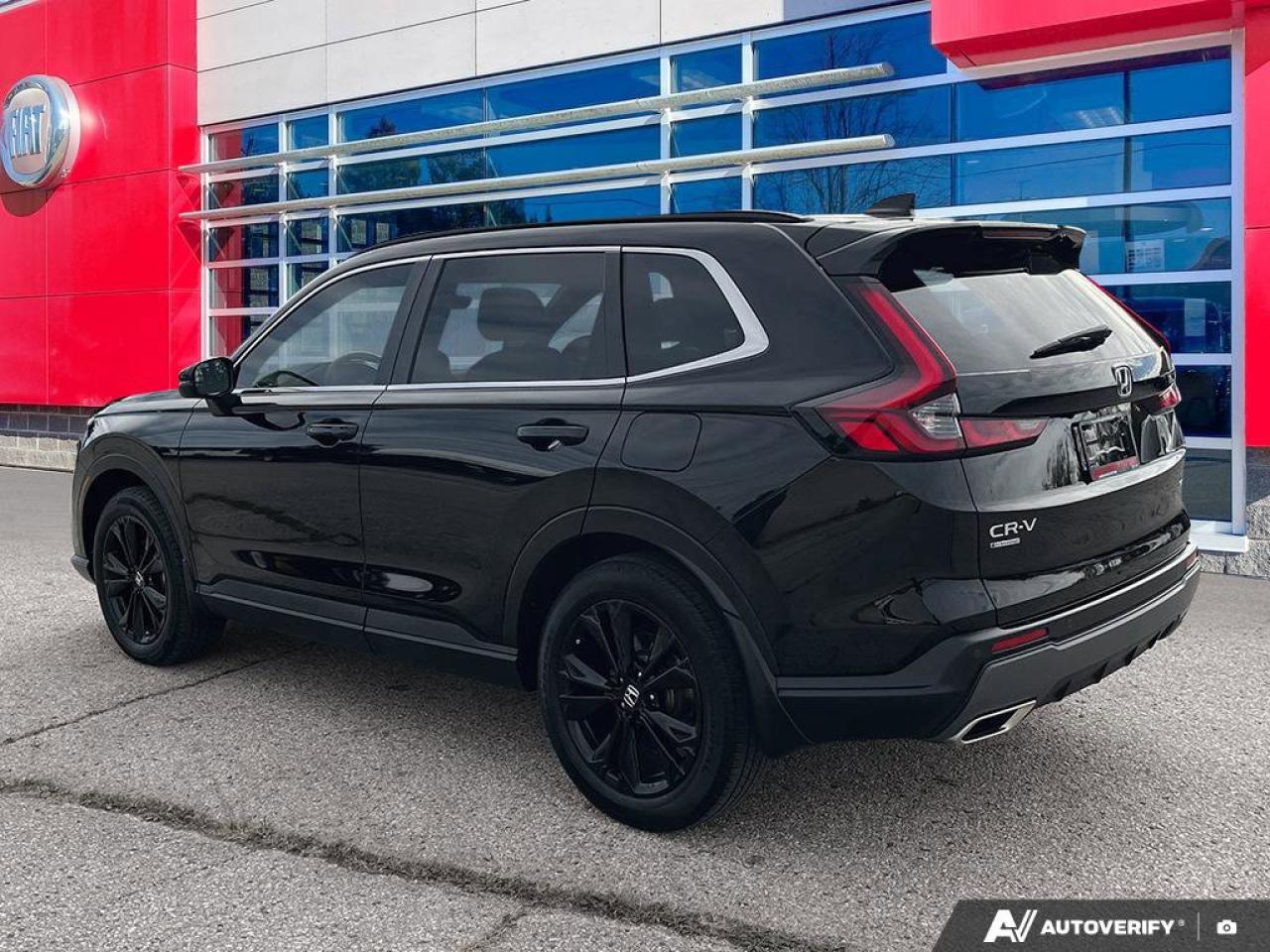 2024 Honda CR-V Hybrid Touring | Leather | Nav | Sunroof | Safety Tech | Photo2