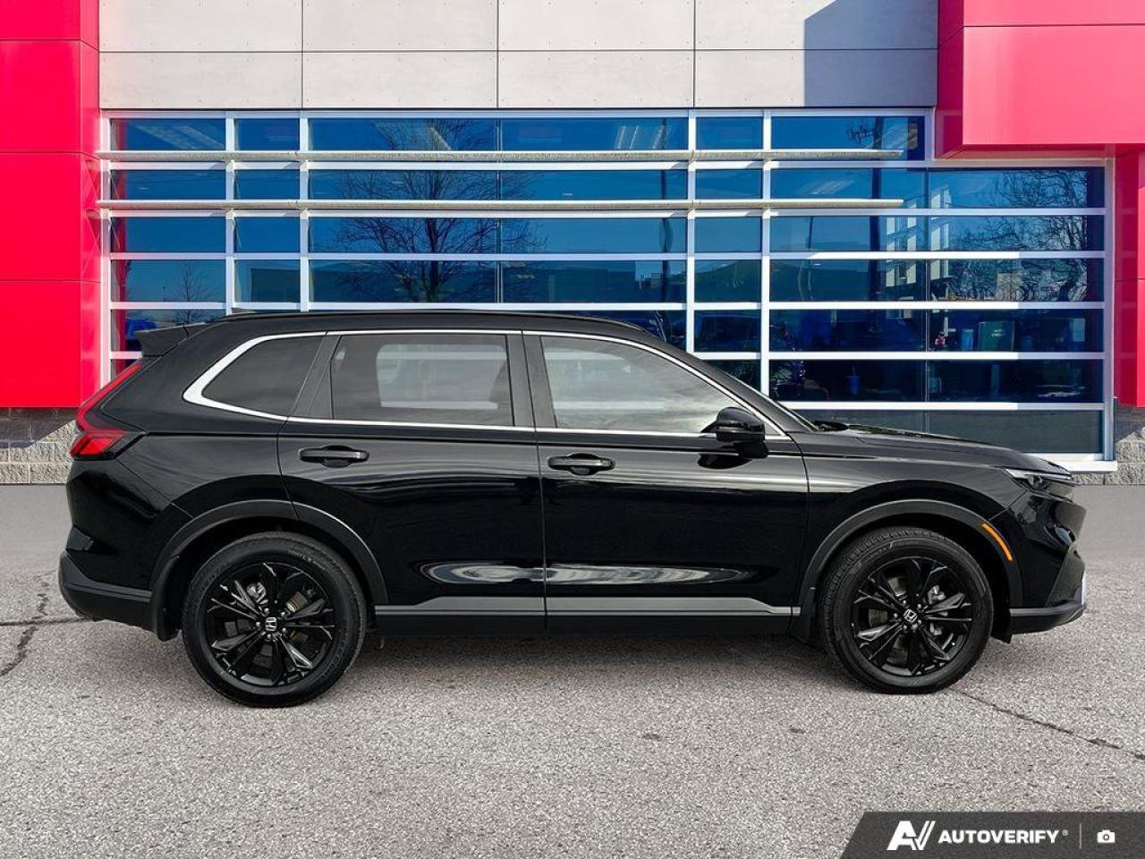 2024 Honda CR-V Hybrid Touring | Leather | Nav | Sunroof | Safety Tech | Photo