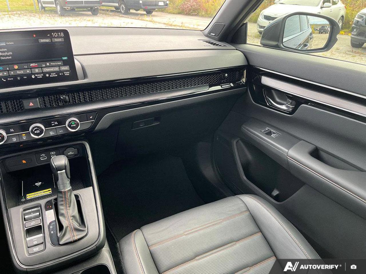 2024 Honda CR-V Hybrid Touring | Leather | Nav | Sunroof | Safety Tech | Photo