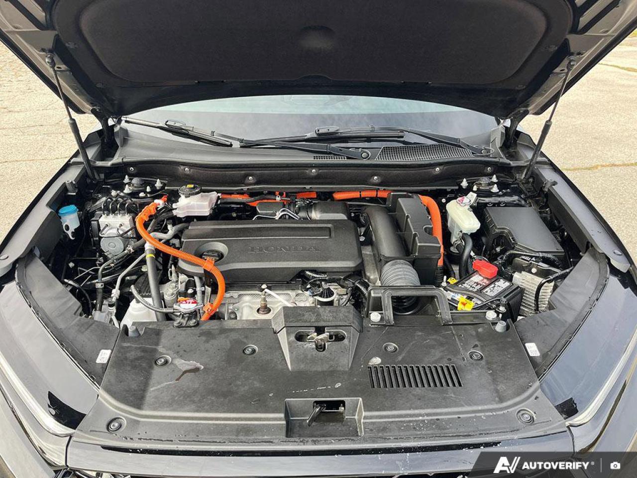 2024 Honda CR-V Hybrid Touring | Leather | Nav | Sunroof | Safety Tech | Photo