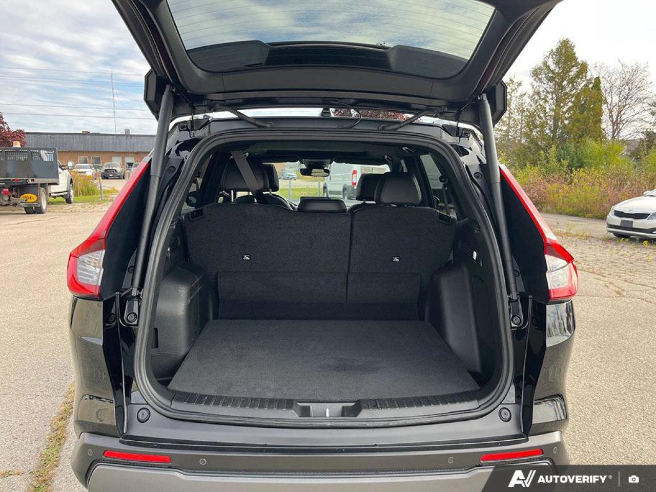 2024 Honda CR-V Hybrid Touring | Leather | Nav | Sunroof | Safety Tech | Photo