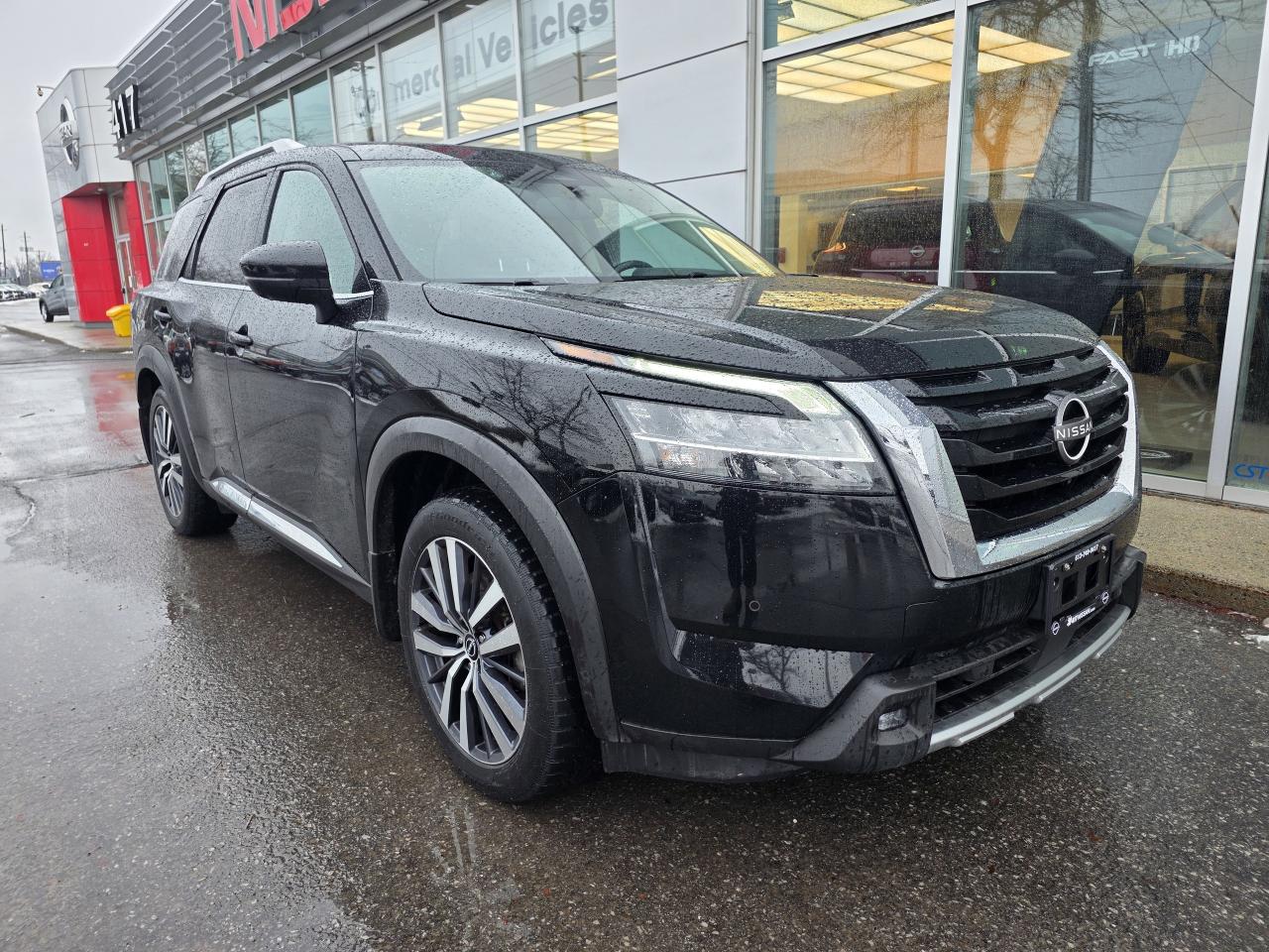 2022 Nissan Pathfinder Platinum AWD | Pro-Pilot | Android Auto | Leather | Photo