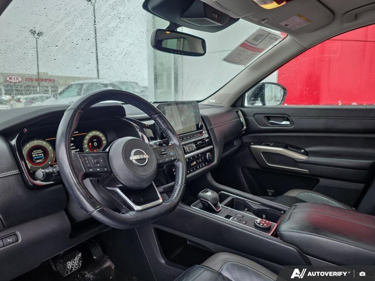 2022 Nissan Pathfinder Platinum AWD | Pro-Pilot | Android Auto | Leather | Photo