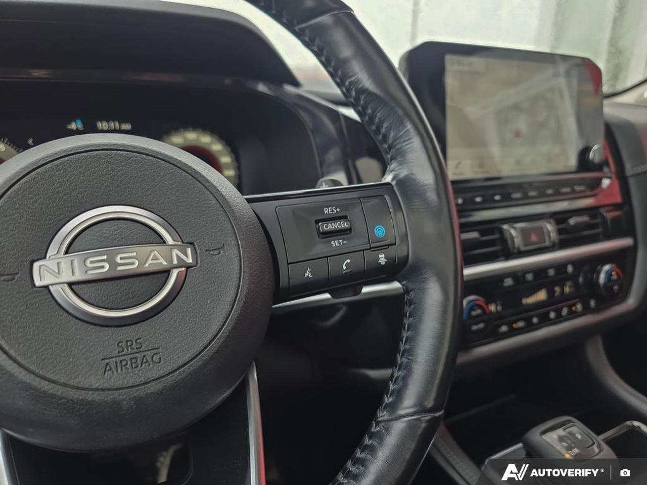 2022 Nissan Pathfinder Platinum AWD | Pro-Pilot | Android Auto | Leather | Photo