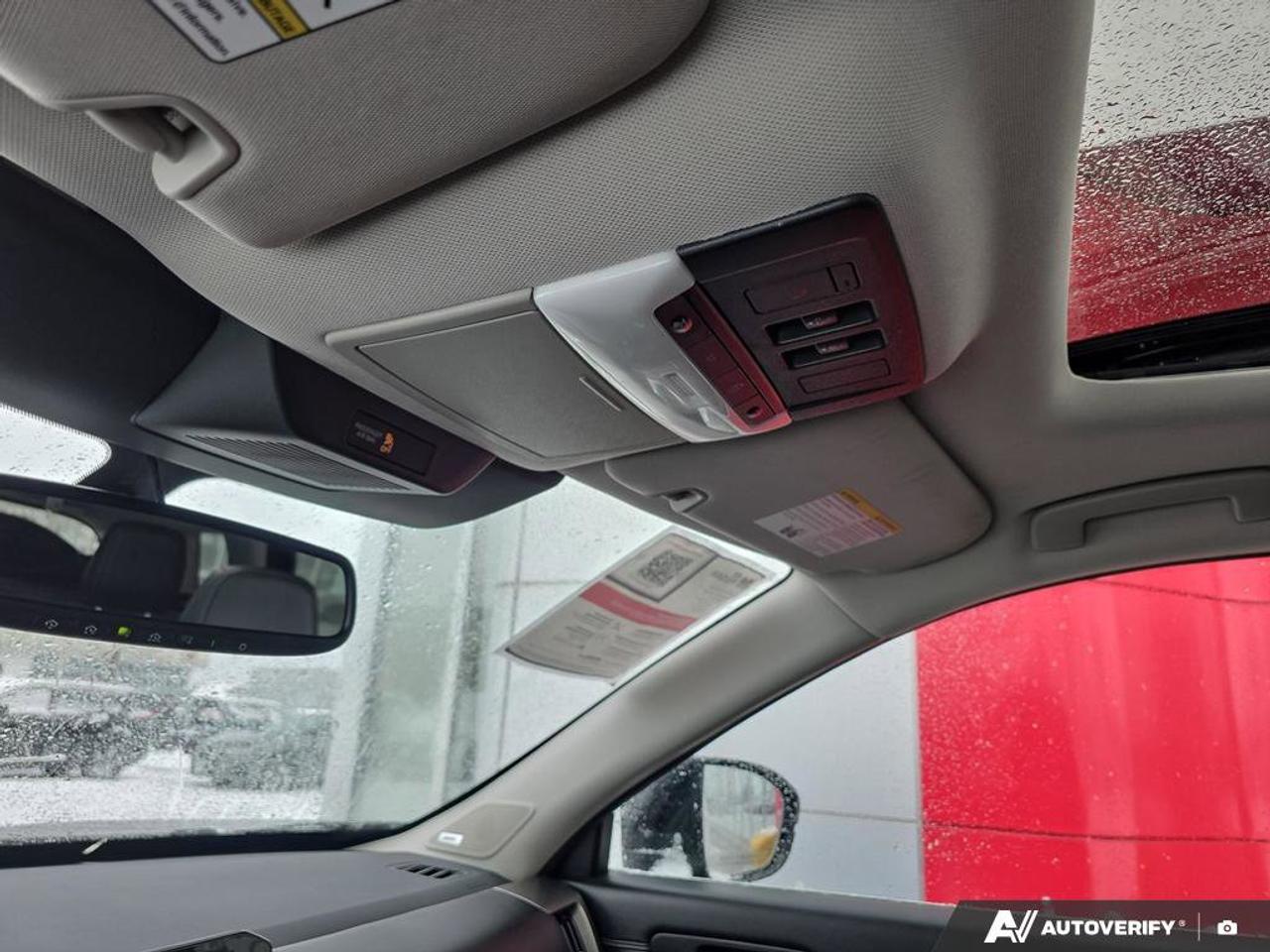 2022 Nissan Pathfinder Platinum AWD | Pro-Pilot | Android Auto | Leather | Photo