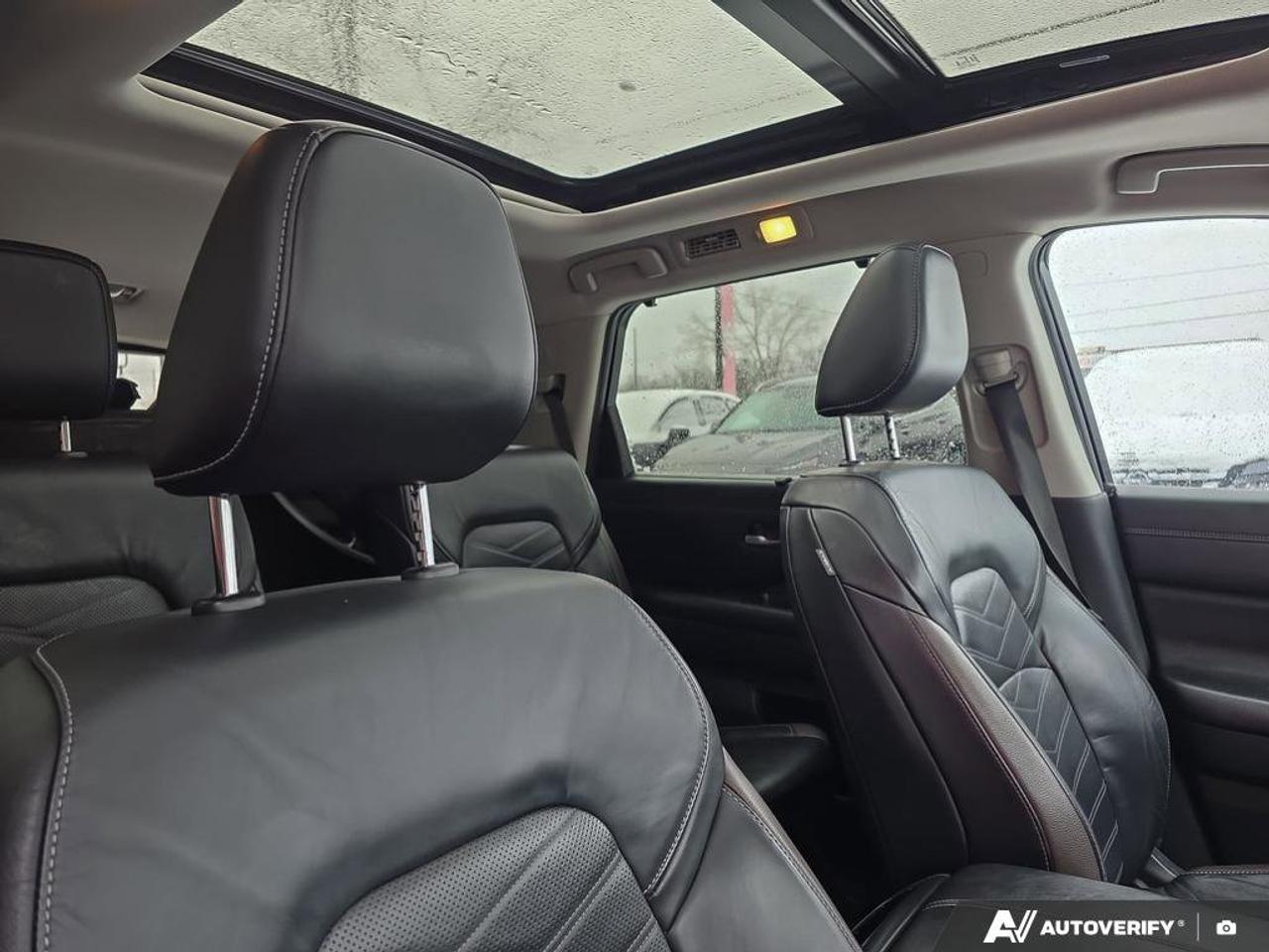 2022 Nissan Pathfinder Platinum AWD | Pro-Pilot | Android Auto | Leather | Photo