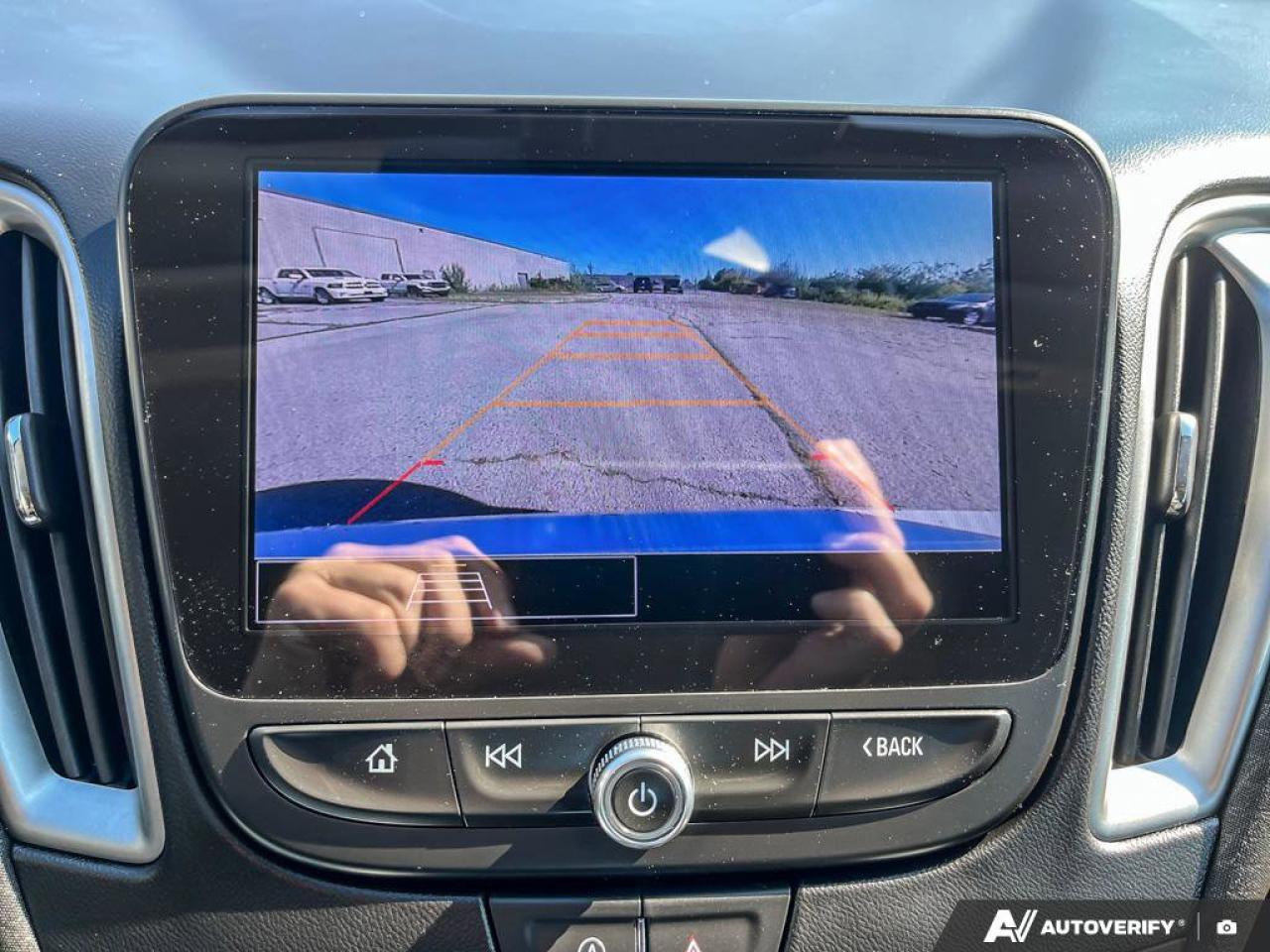 2023 Chevrolet Malibu 1LT | Apple Carplay | Heated Seats | Safety Tech | Photo