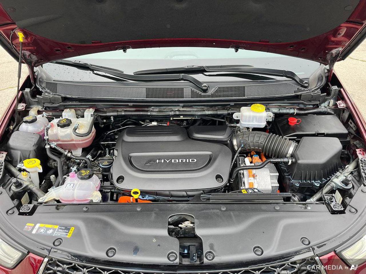 2022 Chrysler Pacifica Hybrid Touring L | Leather | Hybrid | Apple Carplay Photo