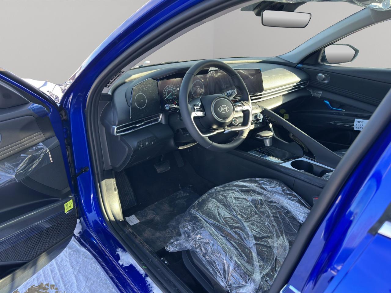 2026 Hyundai Elantra Hybrid Luxury Photo