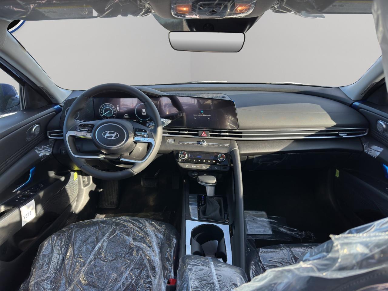 2026 Hyundai Elantra Hybrid Luxury Photo