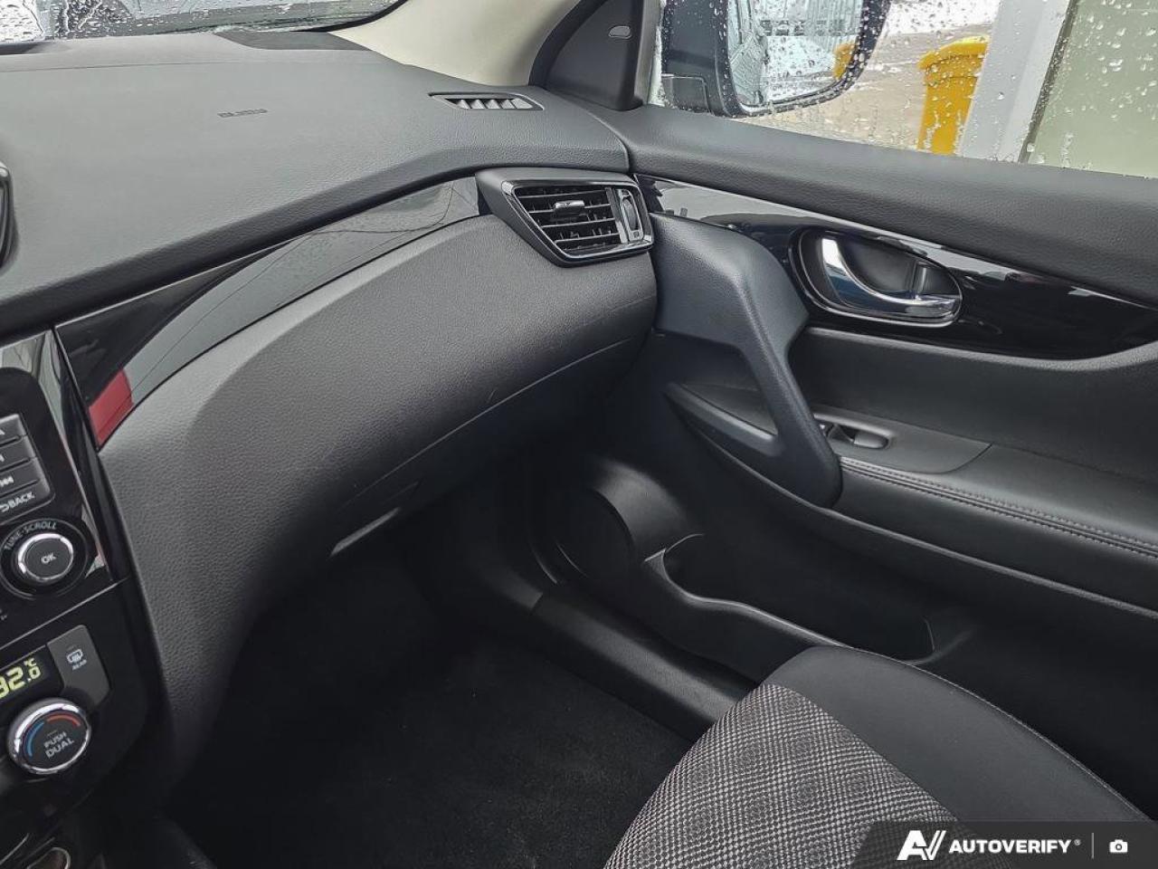 2023 Nissan Qashqai SV AWD | Apple Car Play | Android Auto | Heated Seats | Photo