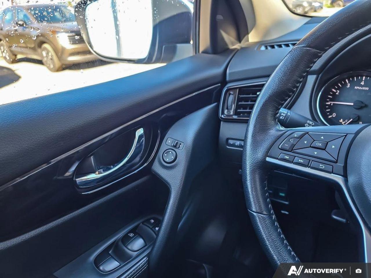2023 Nissan Qashqai SV AWD | Apple Car Play | Android Auto | Heated Seats | Photo