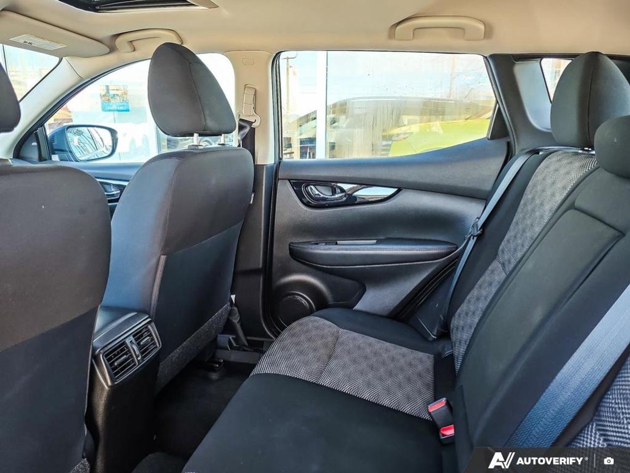 2023 Nissan Qashqai SV AWD | Apple Car Play | Android Auto | Heated Seats | Photo