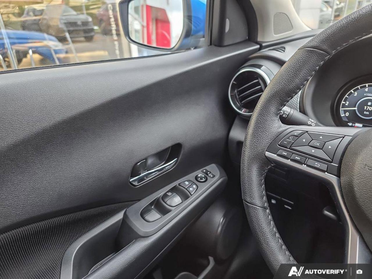 2024 Nissan Kicks SV | Heated Seats | Alloy Rims | Blind-Spot Sensors | Photo