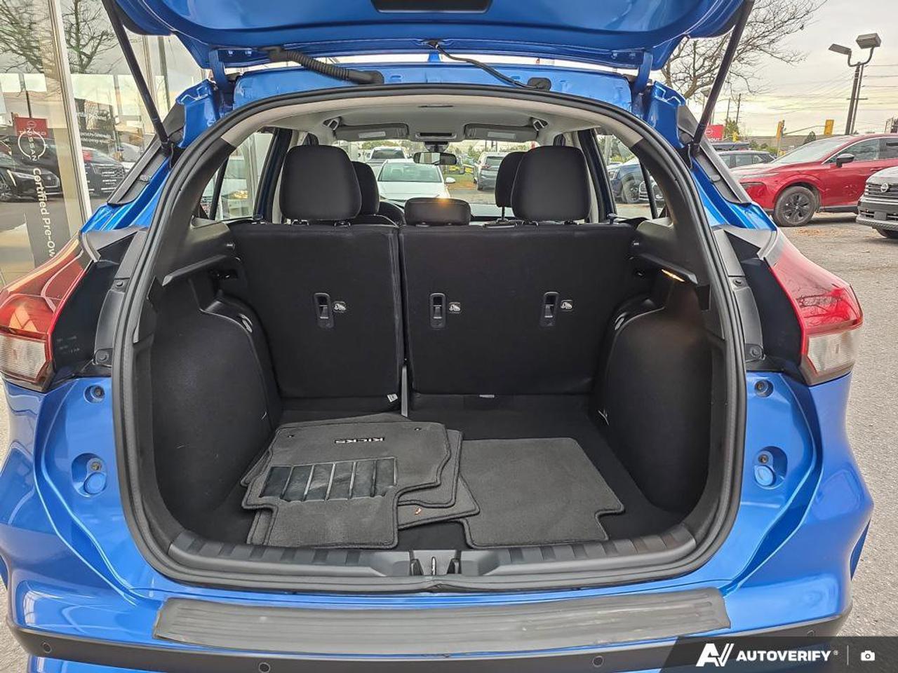 2024 Nissan Kicks SV | Heated Seats | Alloy Rims | Blind-Spot Sensors | Photo