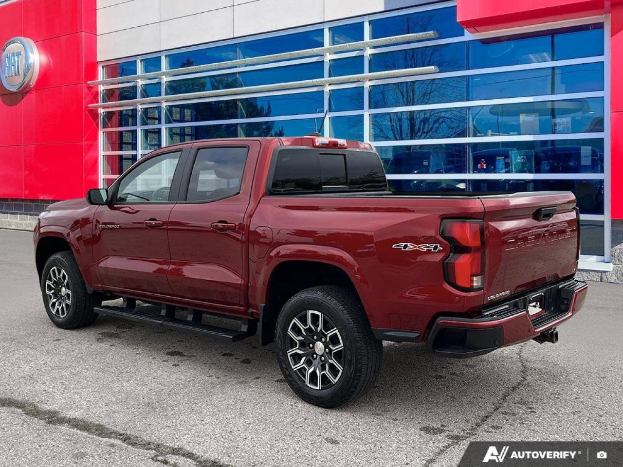 2023 Chevrolet Colorado 4WD LT | Leather | Nav | Sunroof | Safety Pkg. | Photo2