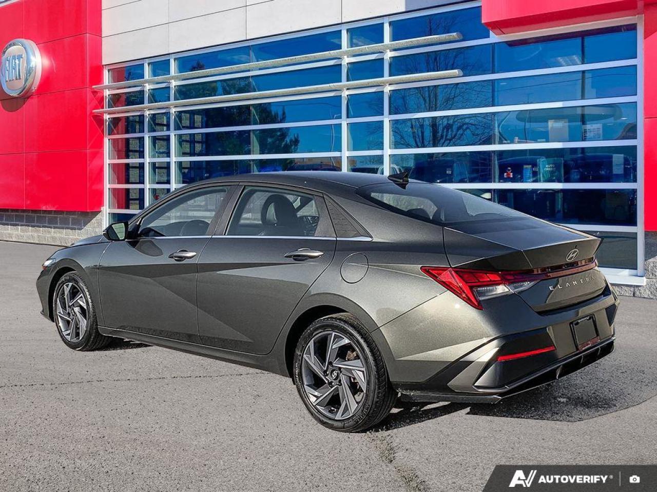 2025 Hyundai Elantra Luxury | Leather | Nav | Sunroof | Safety Tech | Photo2