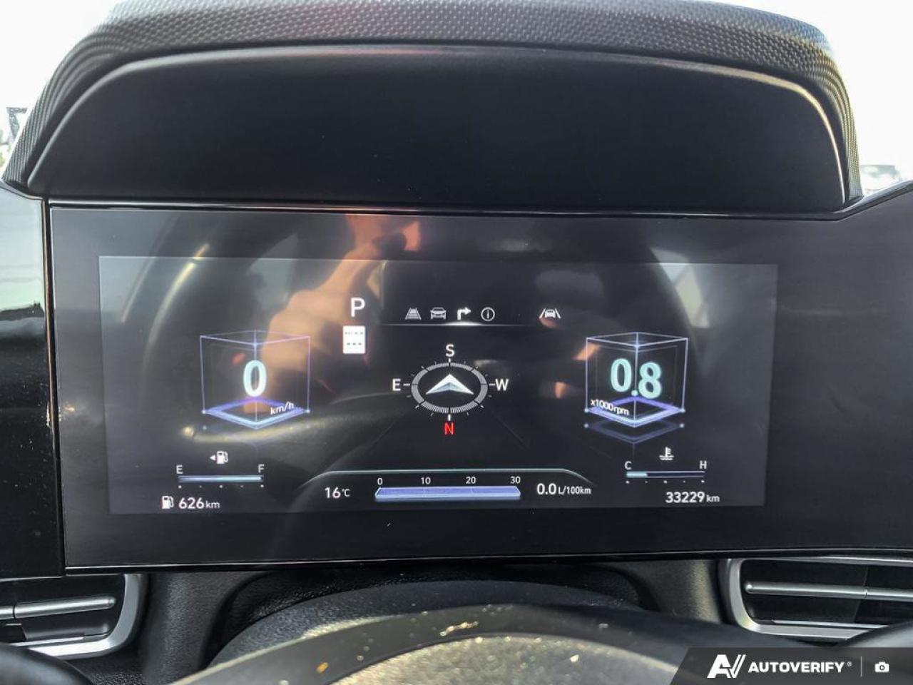 2025 Hyundai Elantra Luxury | Leather | Nav | Sunroof | Safety Tech | Photo