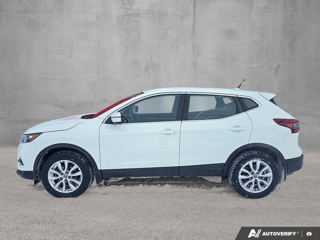 2023 Nissan Qashqai S AWD | Heated Seats | Blind-Spot Sensors | Back-Up Camera | Photo