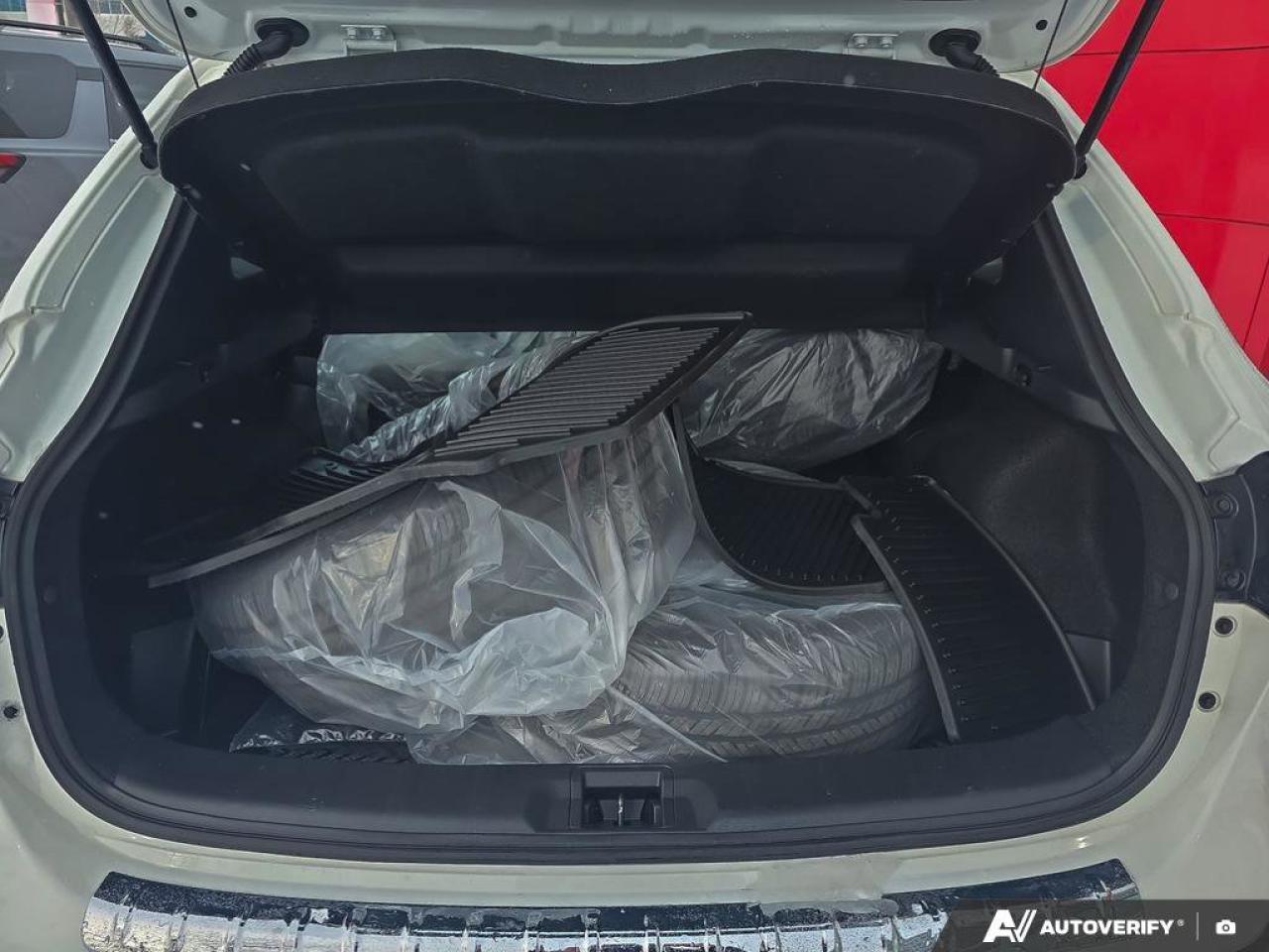 2023 Nissan Qashqai S AWD | Heated Seats | Blind-Spot Sensors | Back-Up Camera | Photo