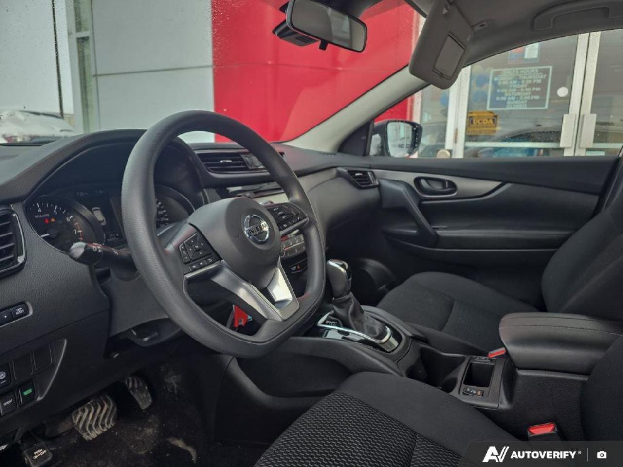 2023 Nissan Qashqai S AWD | Heated Seats | Blind-Spot Sensors | Back-Up Camera | Photo