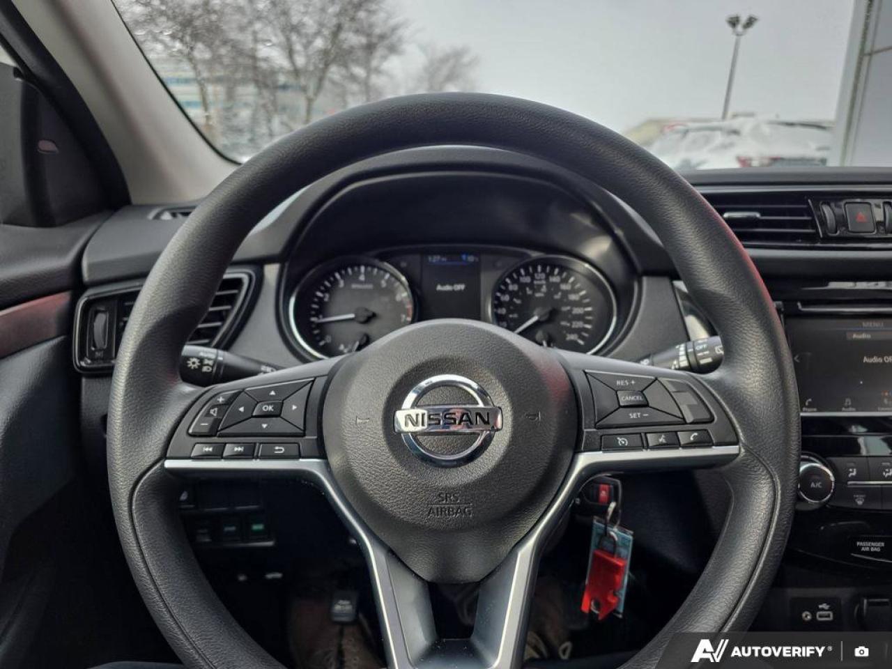 2023 Nissan Qashqai S AWD | Heated Seats | Blind-Spot Sensors | Back-Up Camera | Photo