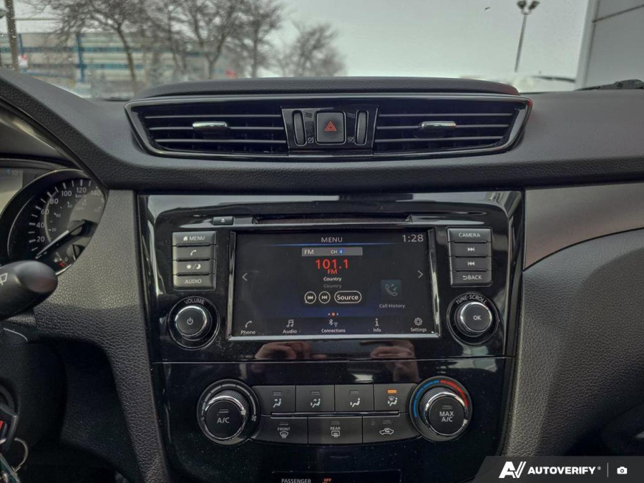 2023 Nissan Qashqai S AWD | Heated Seats | Blind-Spot Sensors | Back-Up Camera | Photo