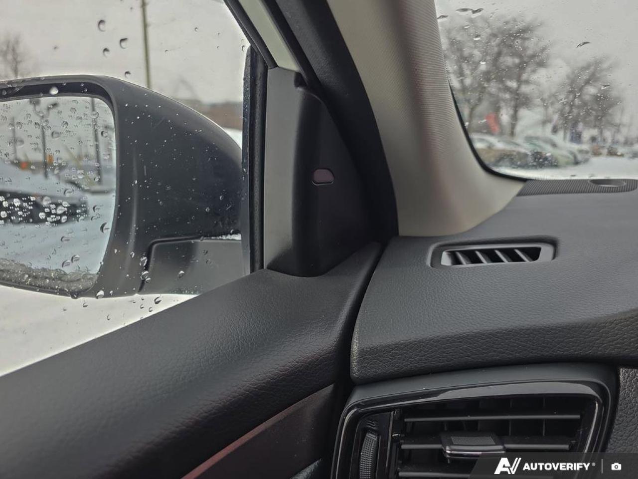 2023 Nissan Qashqai S AWD | Heated Seats | Blind-Spot Sensors | Back-Up Camera | Photo