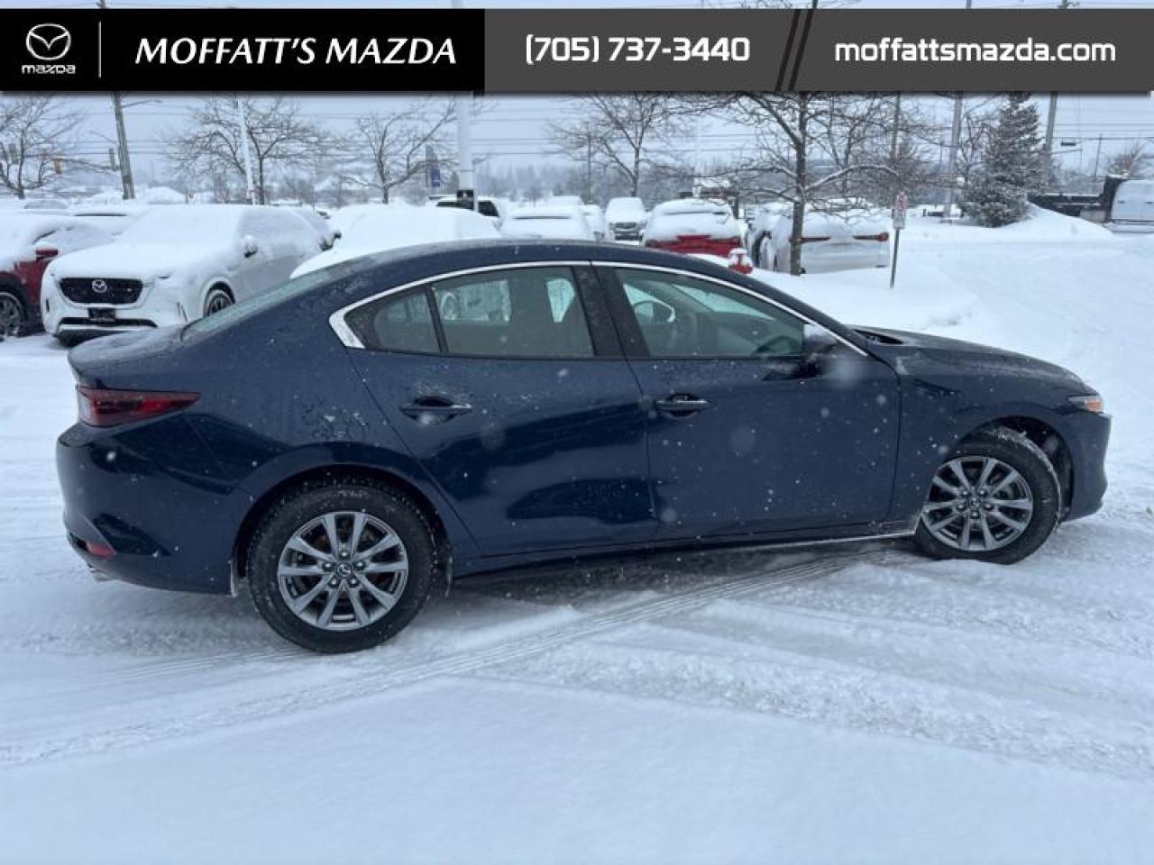 2023 Mazda MAZDA3 GS Photo